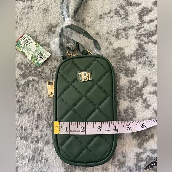 Badgley Mischka Diamond Quilted Oval Crossbody Phone Case in chive NWT - Picture 4 of 9